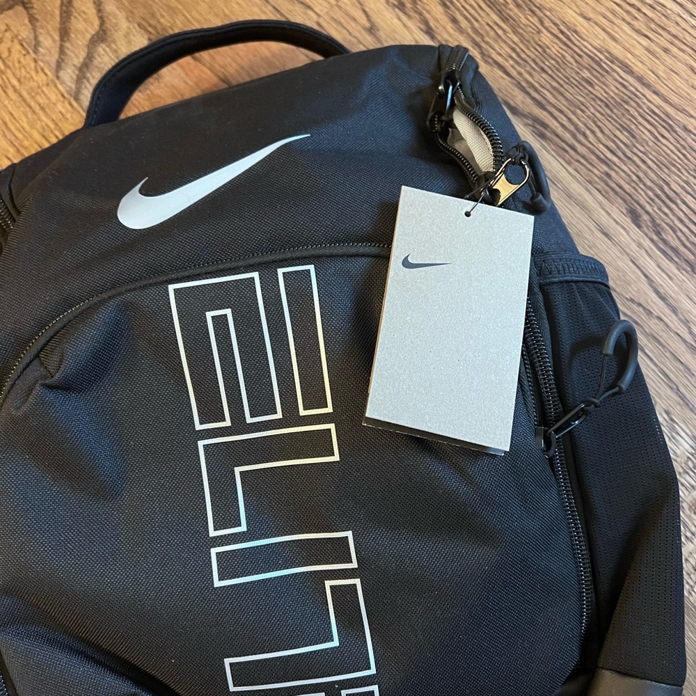 Nike Elite Black and White Shoe Bag - Picture 5 of 5